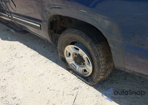 2002 Chevrolet Silverado 2500Hd Lt из США, поврежденный, VIN 1GCHK29UX2E218788